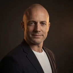 Сергей Цветков — автор материалов сайта «ДИДЖИТАЛ-ПРО ТЕХ» (Digital-Pro Tech), эксперт по AI